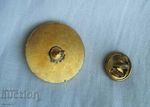 Football badge - FC Barcelona, Spain with price 3.00 BGN | € 1.53 Football badge - FC Barcelona, Spain with price 3.00 BGN | € 1.53