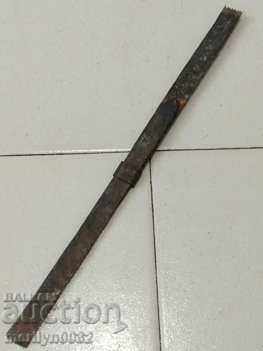 Old wrought yardstick, wrought iron, cloth yardstick, measure with price 49.00 BGN | € 25.05 Old wrought yardstick, wrought iron, cloth yardstick, measure with price 49.00 BGN | € 25.05