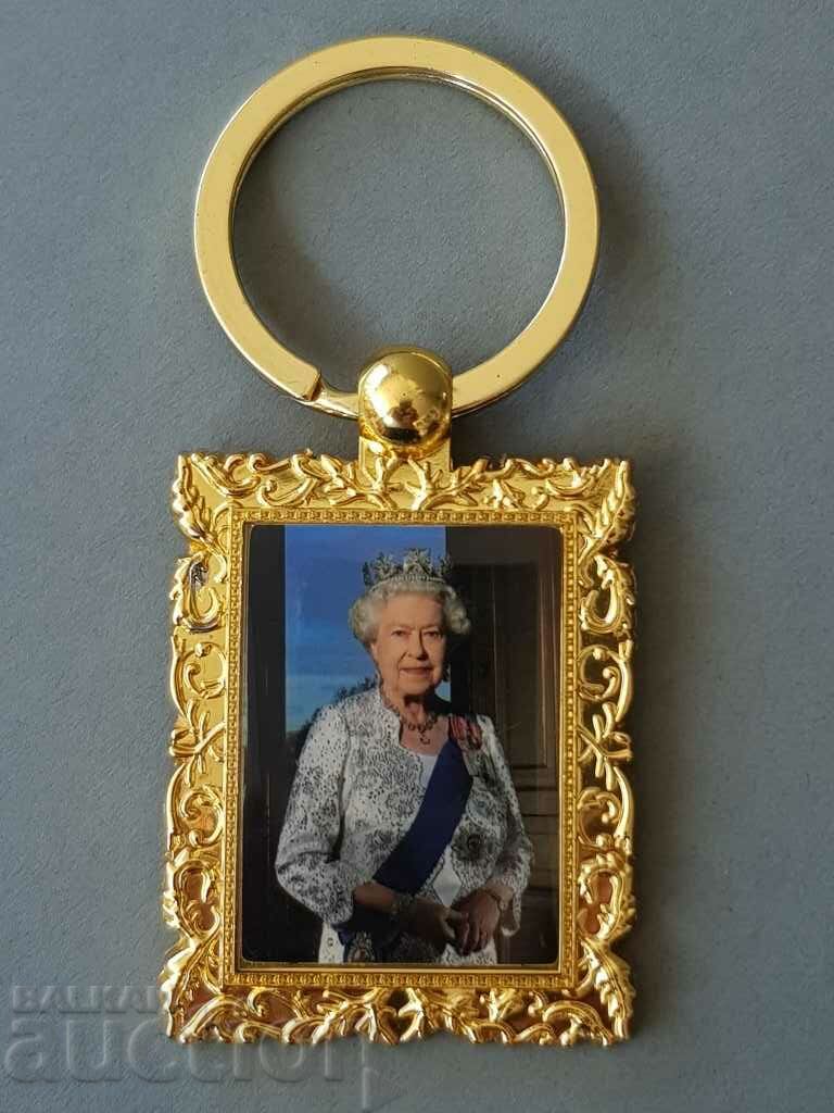 England Queen Elizabeth II keychain from the Windsor collection
