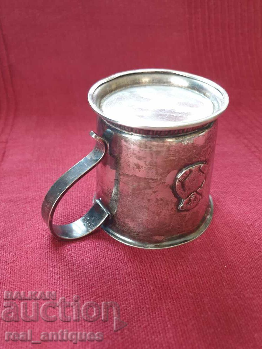 Delivery of Silver plated cup with bear Delivery of Silver plated cup with bear