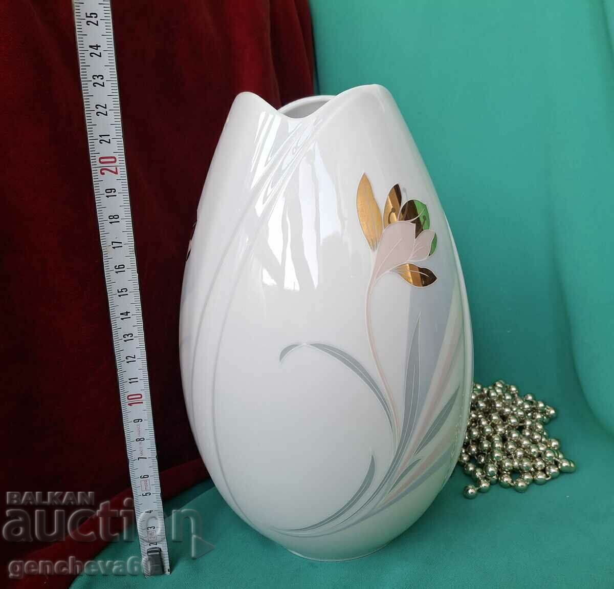Large porcelain tulip vase Arzberg-Germany Large porcelain tulip vase Arzberg-Germany