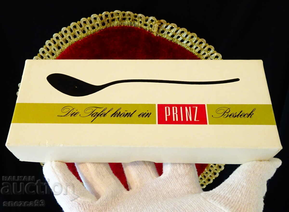 Delivery of Luxury Prinz spoon, gold plating, box Delivery of Luxury Prinz spoon, gold plating, box