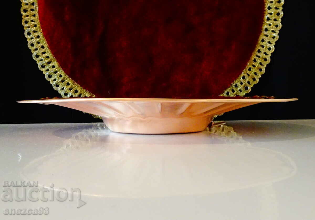 Antique copper brazier, pure red copper 24 cm with price 36.00 BGN | € 18.41