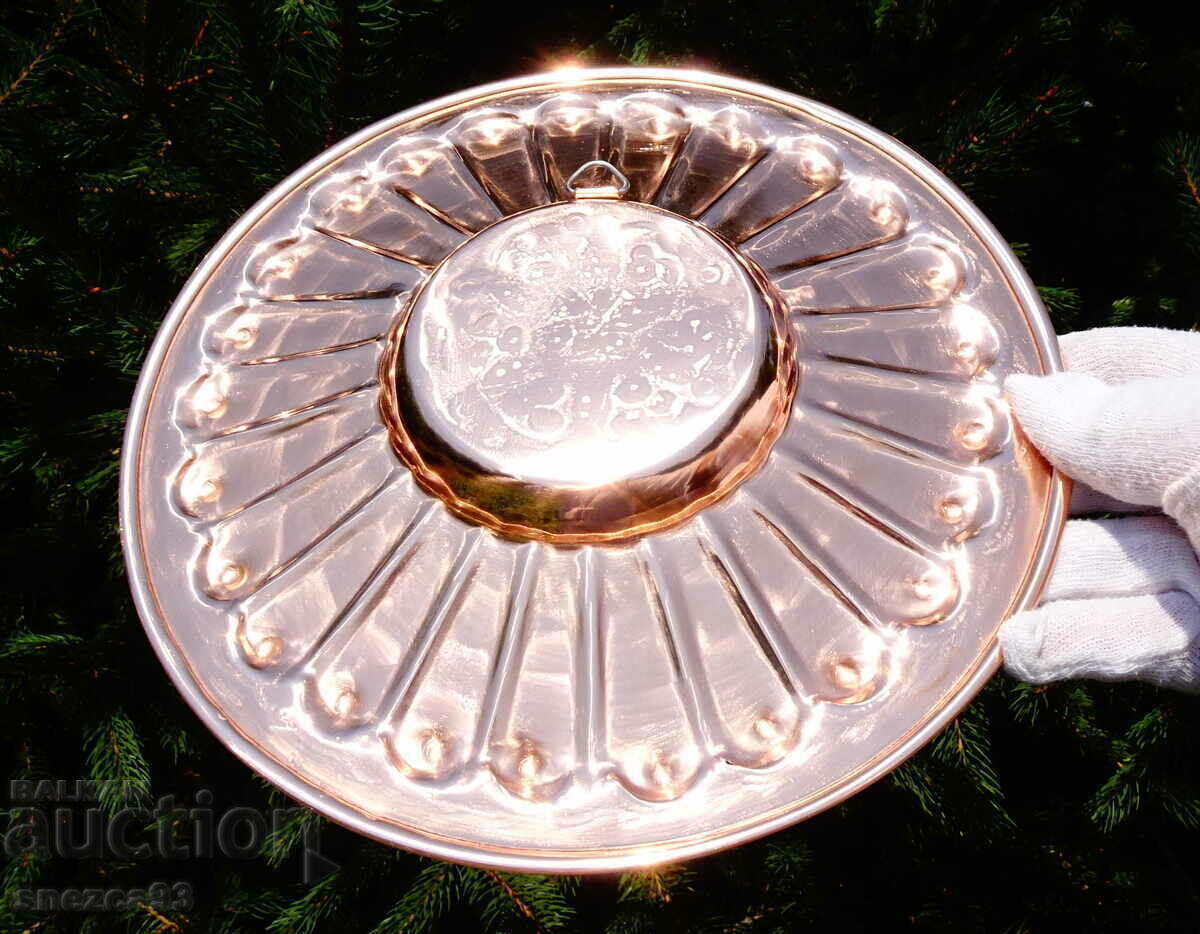 Auction  Antique copper brazier, pure red copper 24 cm