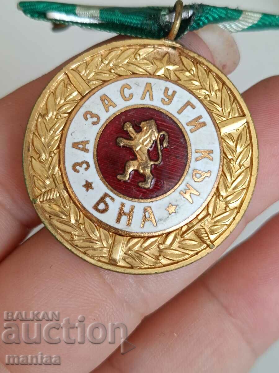 Auction Medal of Merit to the BNA Auction Medal of Merit to the BNA