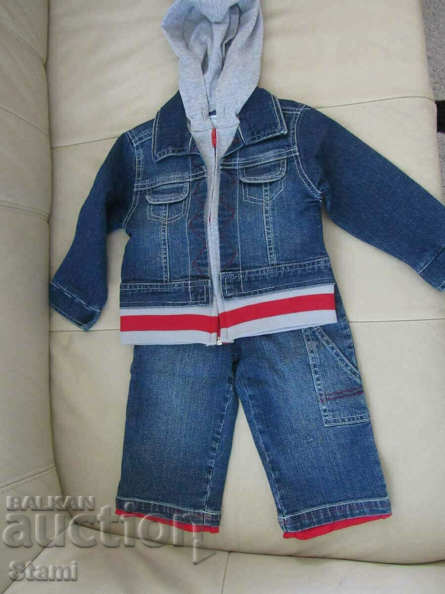 Set denim din trei părți - jachetă, blugi și bluză pentru 1 an. cu preț 25.00 BGN | € 12.78 Set denim din trei părți - jachetă, blugi și bluză pentru 1 an. cu preț 25.00 BGN | € 12.78