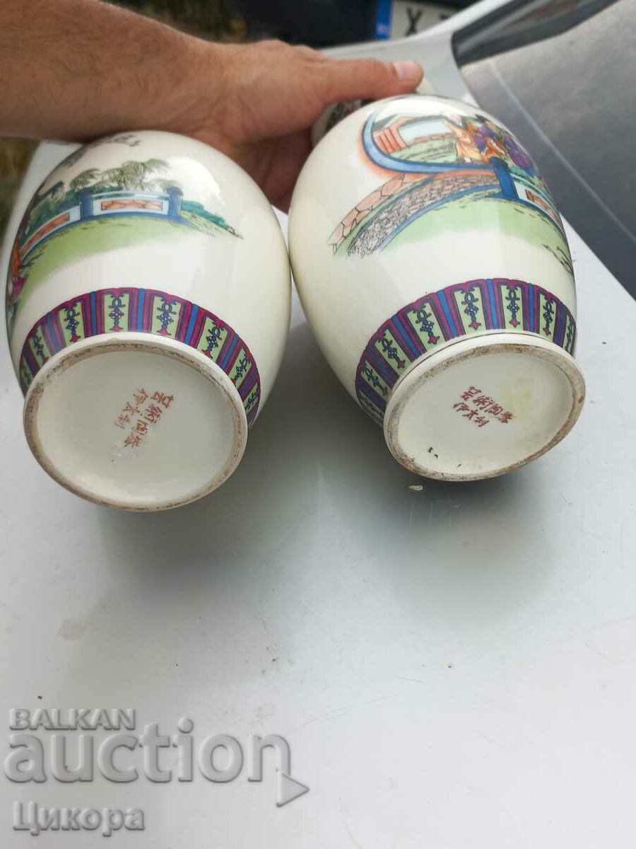PAIR OF CHINESE PORCELAIN VASES MARKING - 5