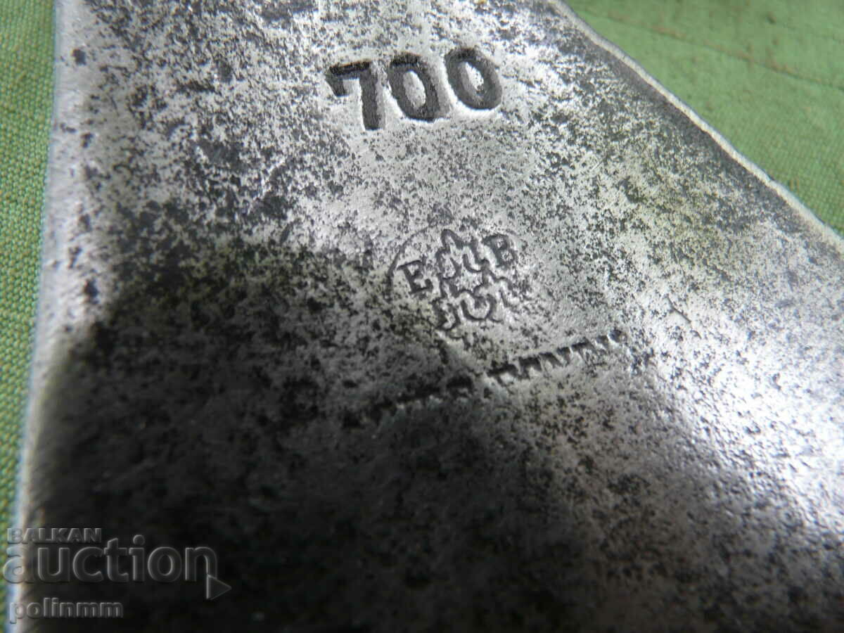 Стар туристически топор - 513 с цена 120.00 лв. | € 61.36 Стар туристически топор - 513 с цена 120.00 лв. | € 61.36