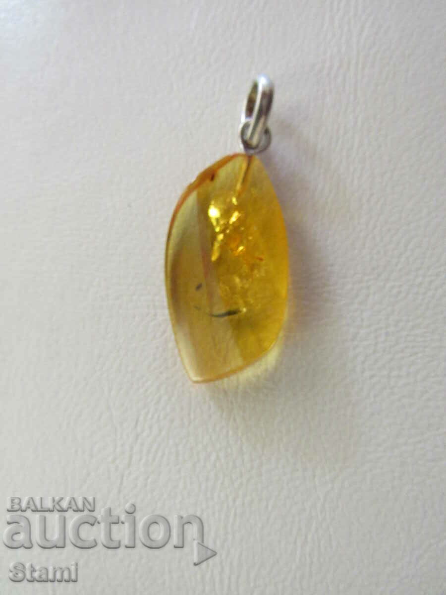Necklace - pendant first-class Baltic amber with price 44.00 BGN | € 22.50 Necklace - pendant first-class Baltic amber with price 44.00 BGN | € 22.50