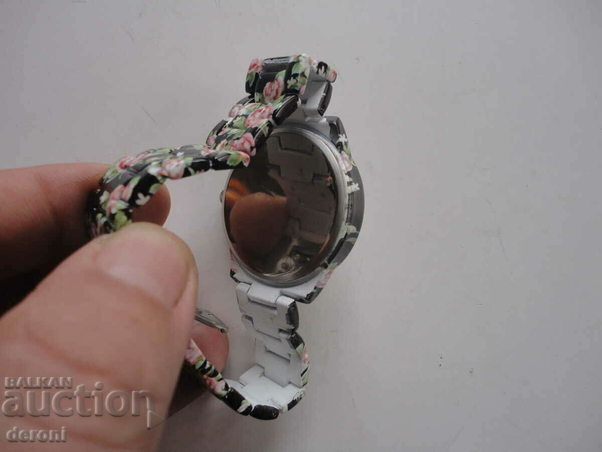 Delivery of Geneva Platinium watch Delivery of Geneva Platinium watch