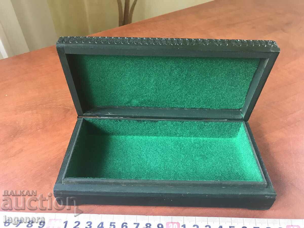 Аукцион КУТИЯ ДЪРВО ПИРОГРАФ РИСУНЪК СТАРИННА ОТ СОЦА МОСТРА Аукцион КУТИЯ ДЪРВО ПИРОГРАФ РИСУНЪК СТАРИННА ОТ СОЦА МОСТРА