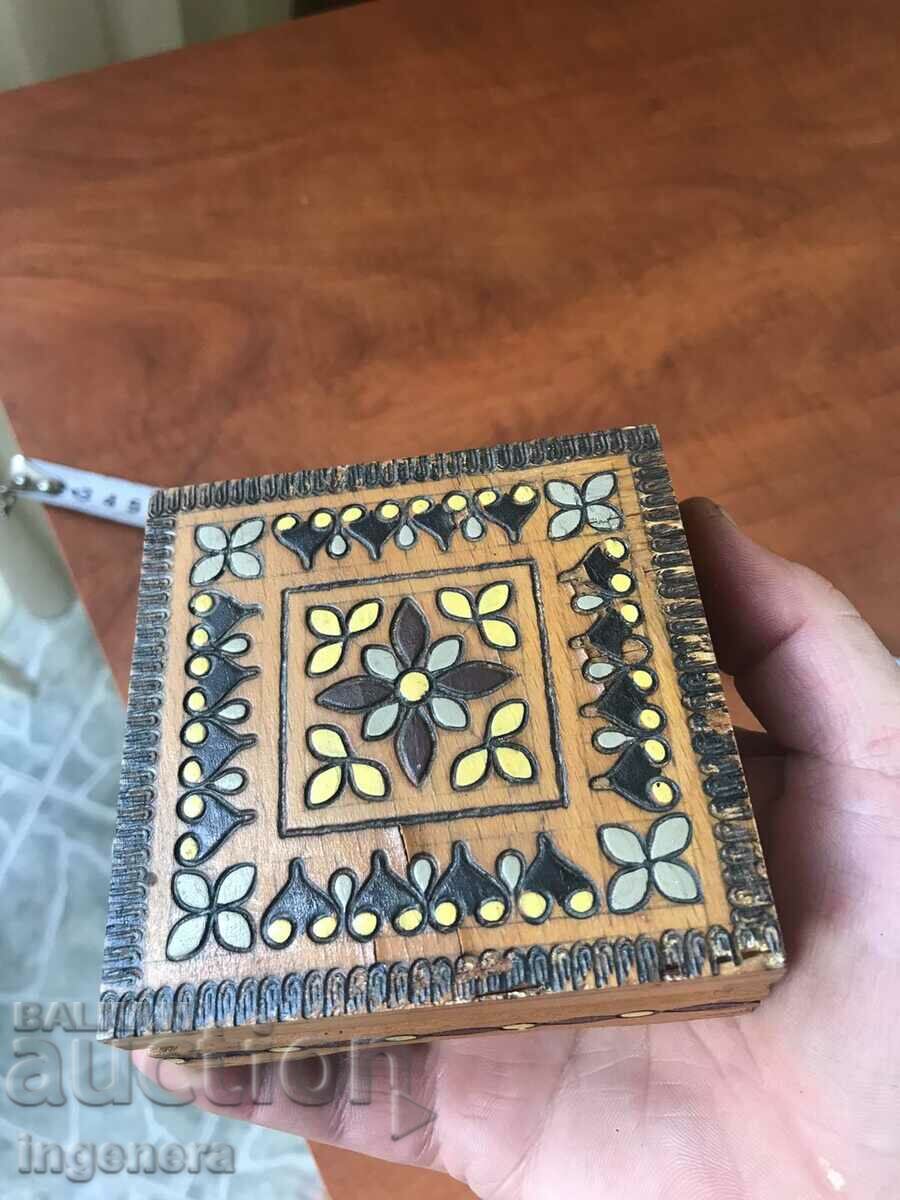 Доставка на КУТИЯ ДЪРВО ПИРОГРАФ РИСУНЪК СТАРИННА ОТ СОЦА МОСТРА Доставка на КУТИЯ ДЪРВО ПИРОГРАФ РИСУНЪК СТАРИННА ОТ СОЦА МОСТРА