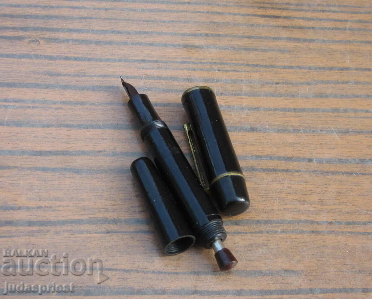 Delivery of old working Bulgarian Bakelite Botev pen