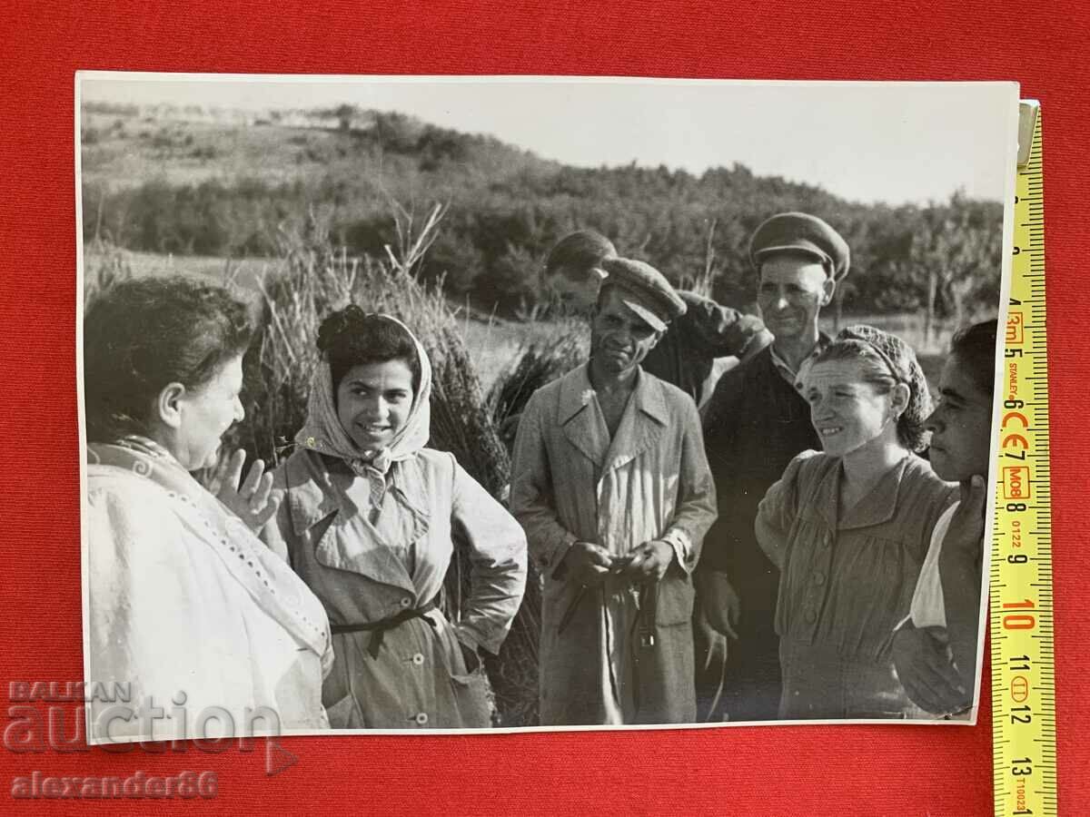 Delivery of Tsola Dragoicheva Foundation "Bulgarian Affairs" old photo Delivery of Tsola Dragoicheva Foundation "Bulgarian Affairs" old photo