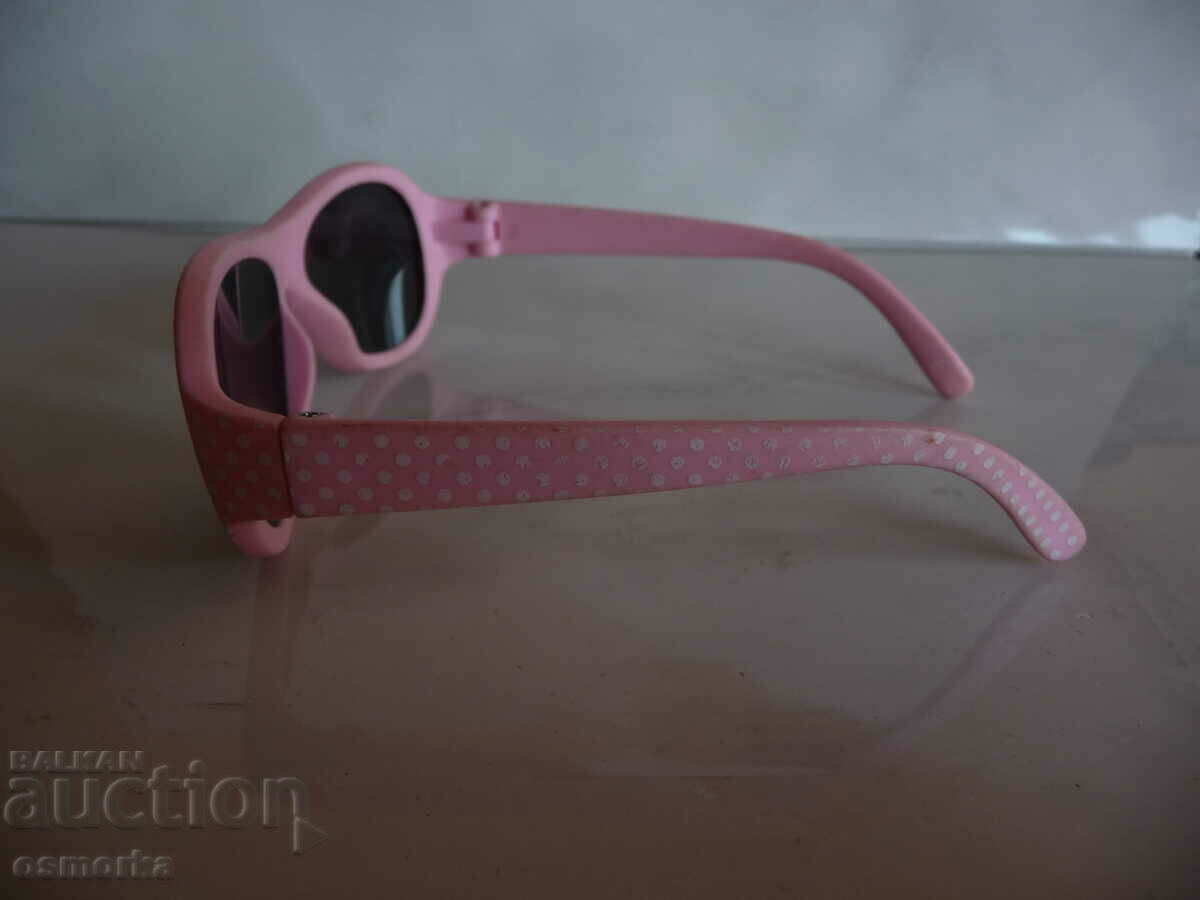 Children's sunglasses pink with white dots small sun sea with price 3.50 BGN | € 1.79 Children's sunglasses pink with white dots small sun sea with price 3.50 BGN | € 1.79