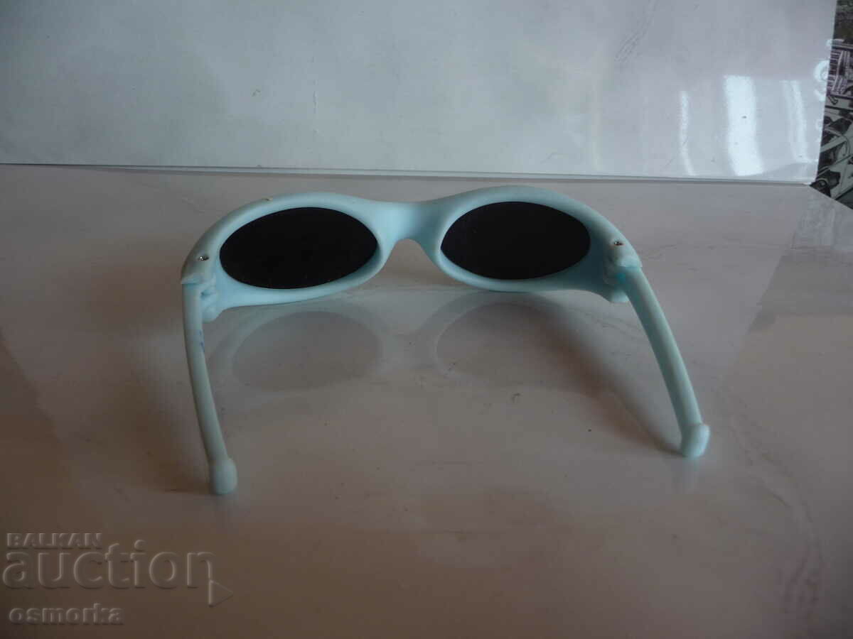 Auction  Children's sunglasses light blue sun sea the smallest