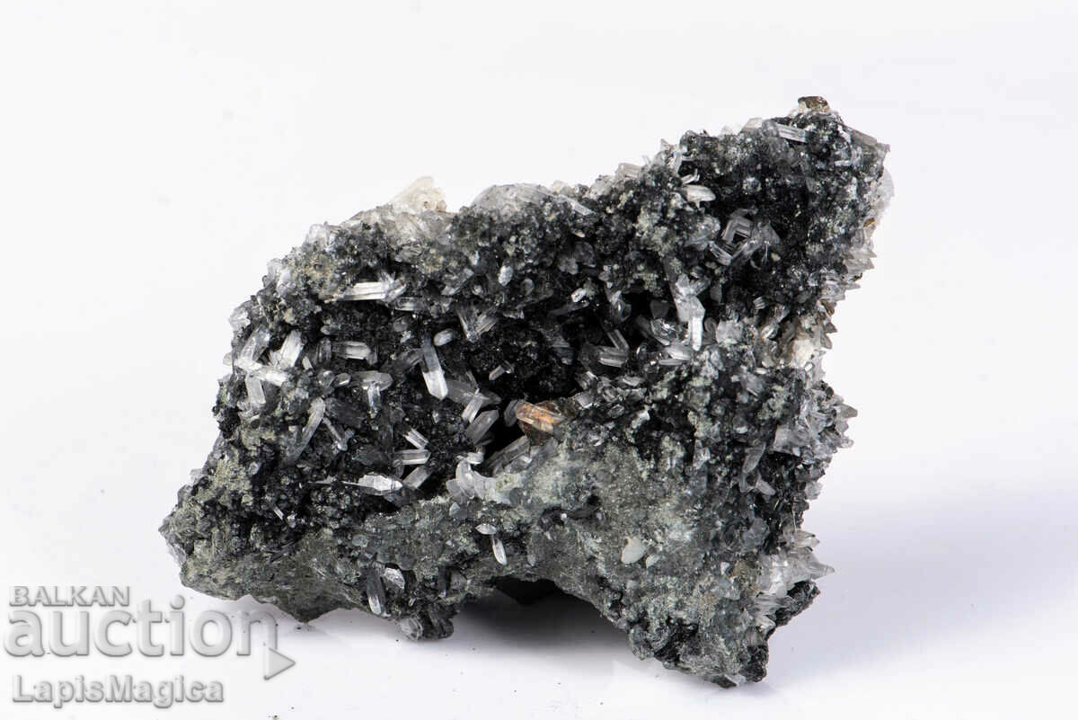 Sphalerite and druse quartz from Bulgaria 198g