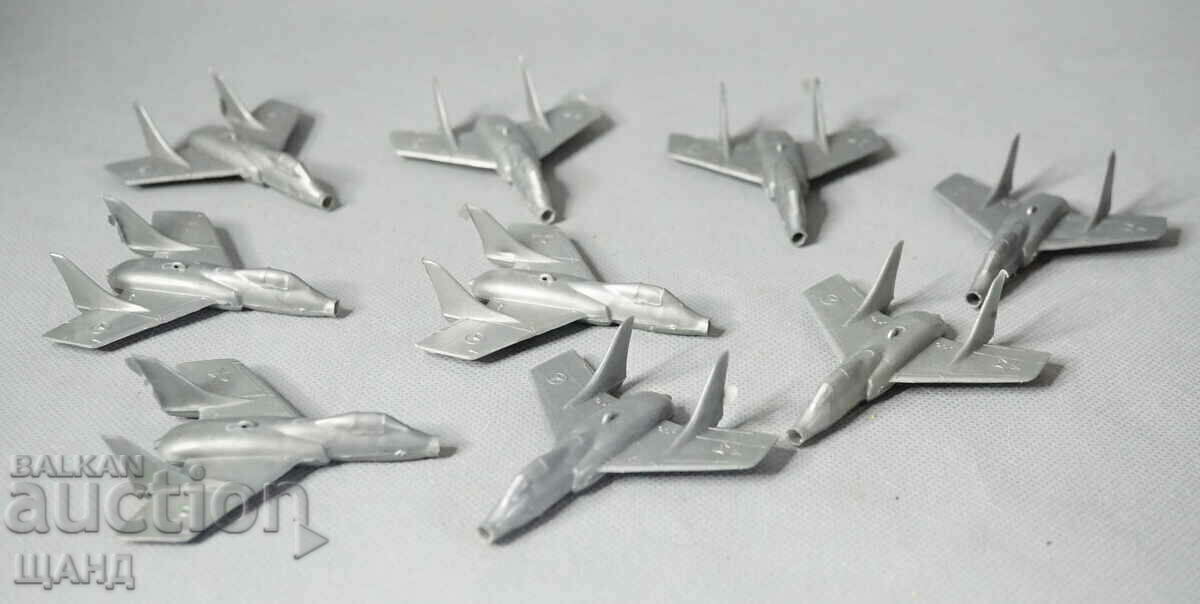 9 Old Soc Models Toys Airplanes Fighters Whistle