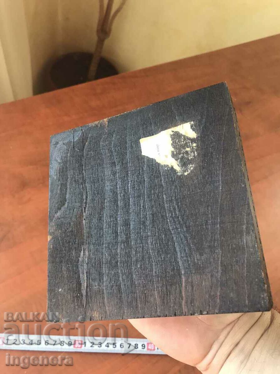 КУТИЯ ДЪРВО ПИРОГРАФ РИСУНЪК СТАРИННА ОТ СОЦА МОСТРА - 6 КУТИЯ ДЪРВО ПИРОГРАФ РИСУНЪК СТАРИННА ОТ СОЦА МОСТРА - 6