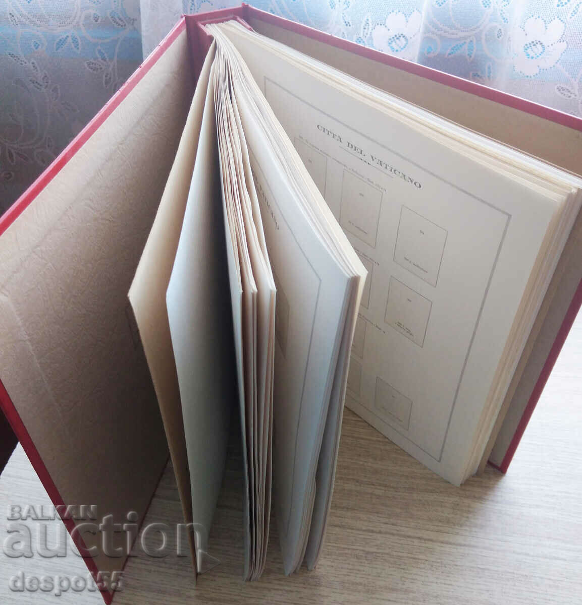 1958-84 Vatican. Empty binder "Marini" - excellent condition with price 30.00 BGN | € 15.34 1958-84 Vatican. Empty binder "Marini" - excellent condition with price 30.00 BGN | € 15.34