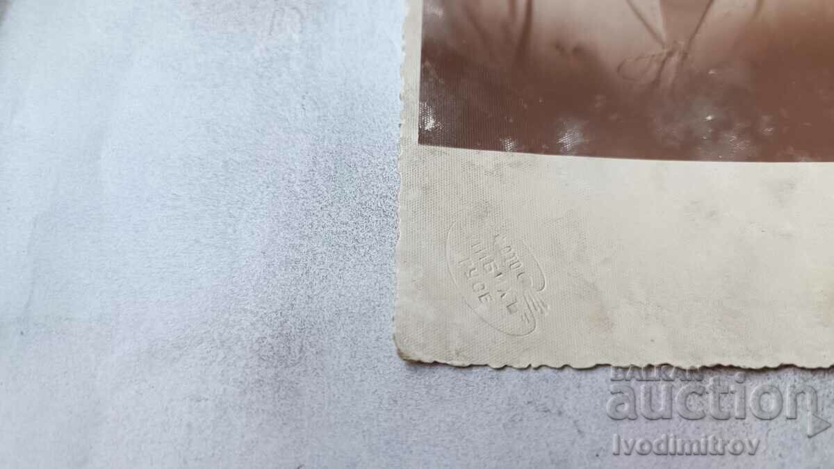 Photo Rousse Boy with price 2.85 BGN | € 1.46 Photo Rousse Boy with price 2.85 BGN | € 1.46