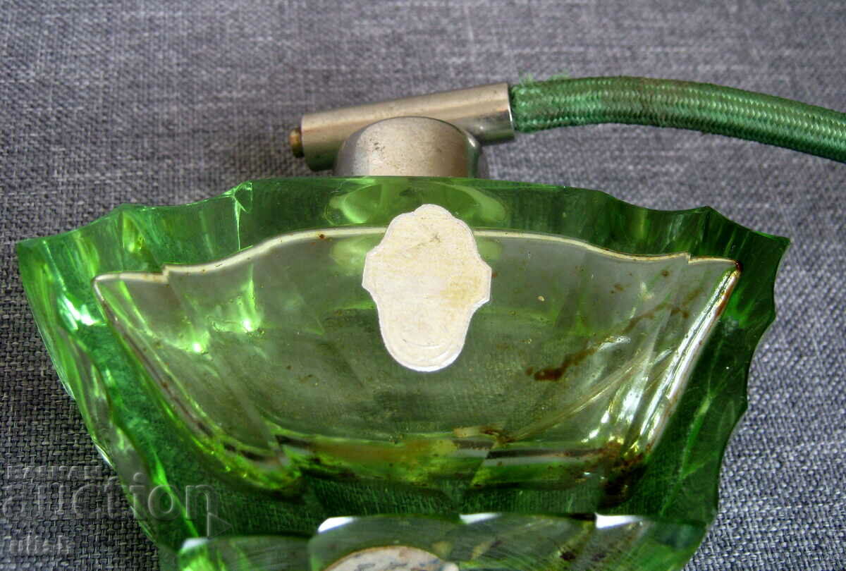 Art Deco Green Crystal Glass Perfume Spray Bottle with price 45.00 BGN | € 23.01 Art Deco Green Crystal Glass Perfume Spray Bottle with price 45.00 BGN | € 23.01
