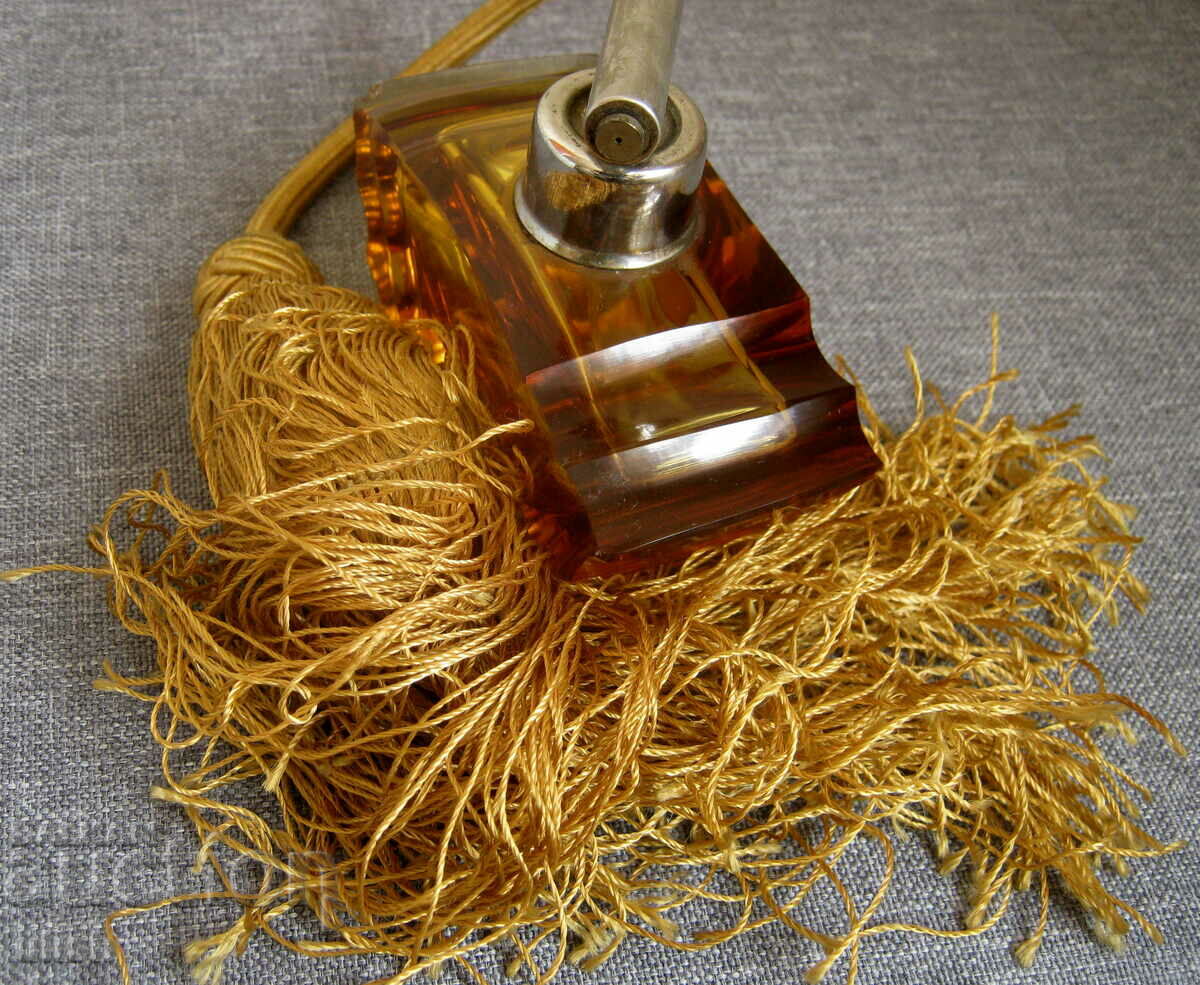 Delivery of Art Deco perfume spray bottle brown crystal glass Delivery of Art Deco perfume spray bottle brown crystal glass