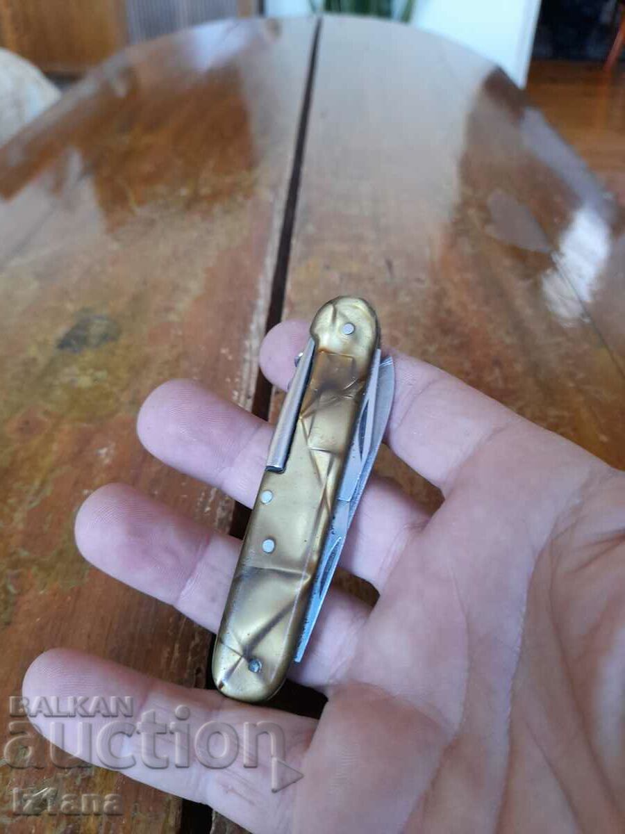 Old pocket knife, blade, blade with price 37.00 BGN | € 18.92 Old pocket knife, blade, blade with price 37.00 BGN | € 18.92