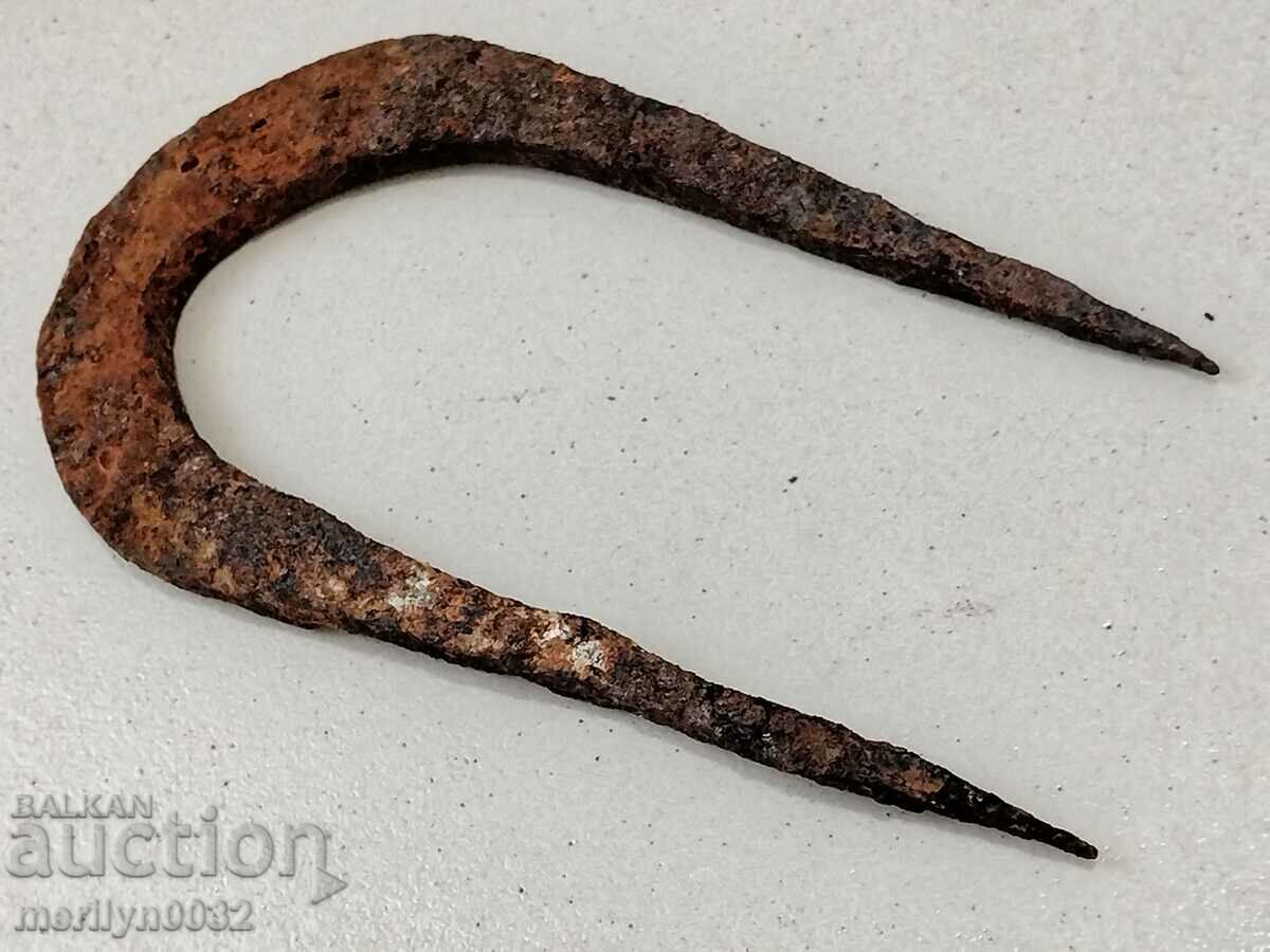 Old hand forged horseshoe clamp - 6 Old hand forged horseshoe clamp - 6