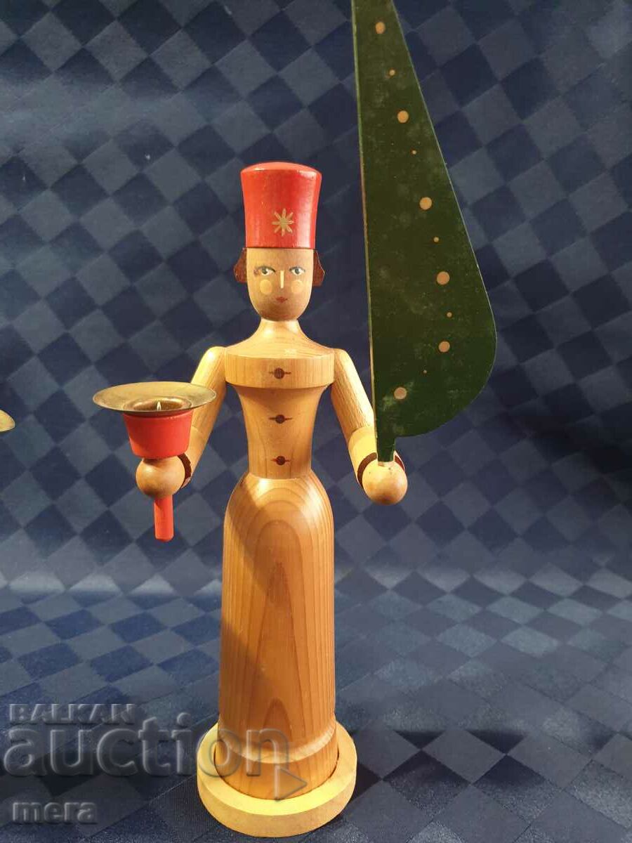 Auction  Lichterengel & Bergman collectible wooden figures