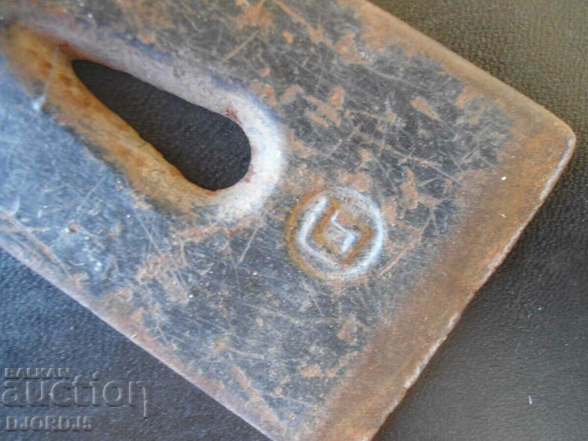 Old Tesla, marking with price 5.00 BGN | € 2.56 Old Tesla, marking with price 5.00 BGN | € 2.56