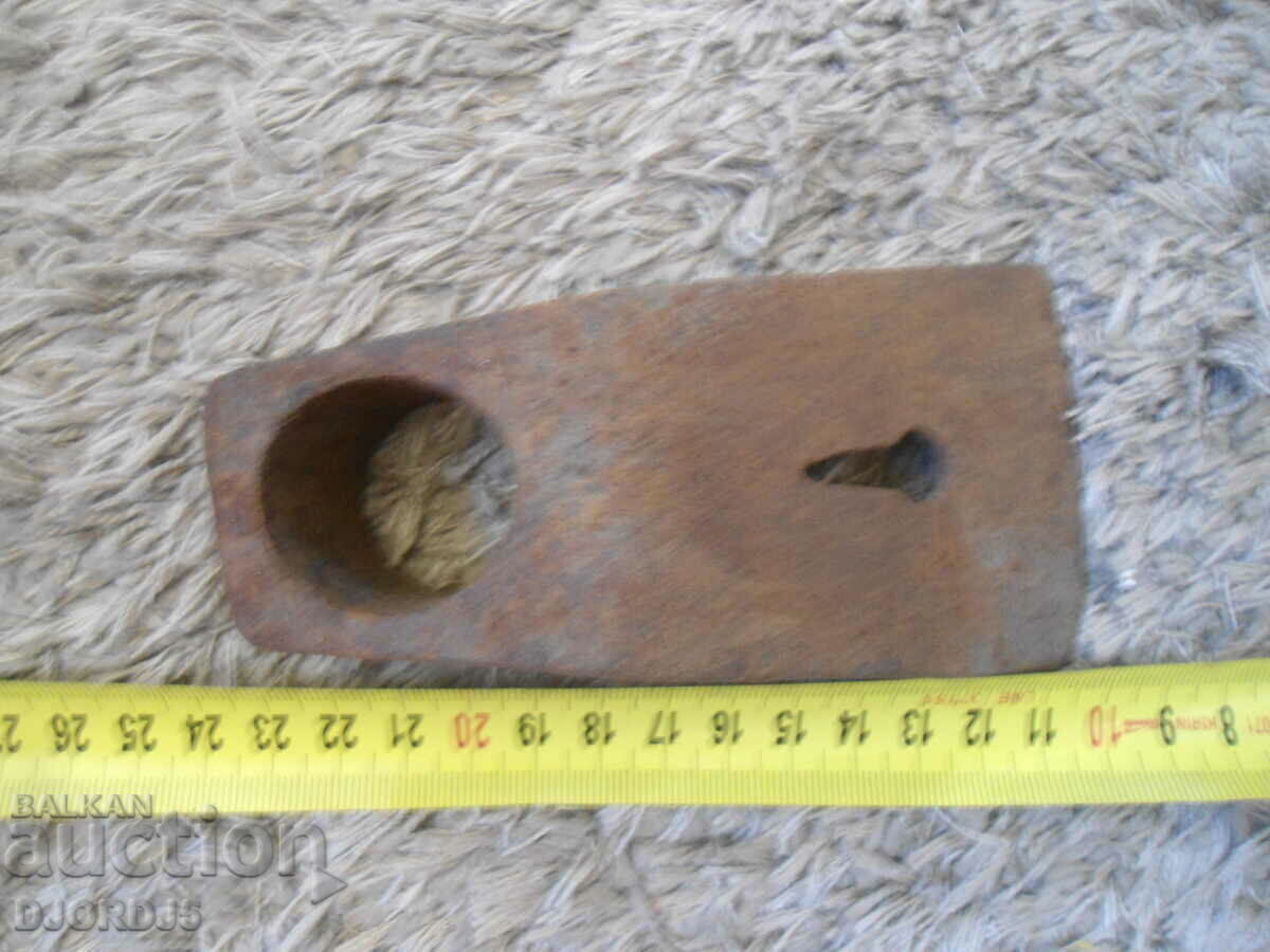 Old Tesla, marking - 5 Old Tesla, marking - 5