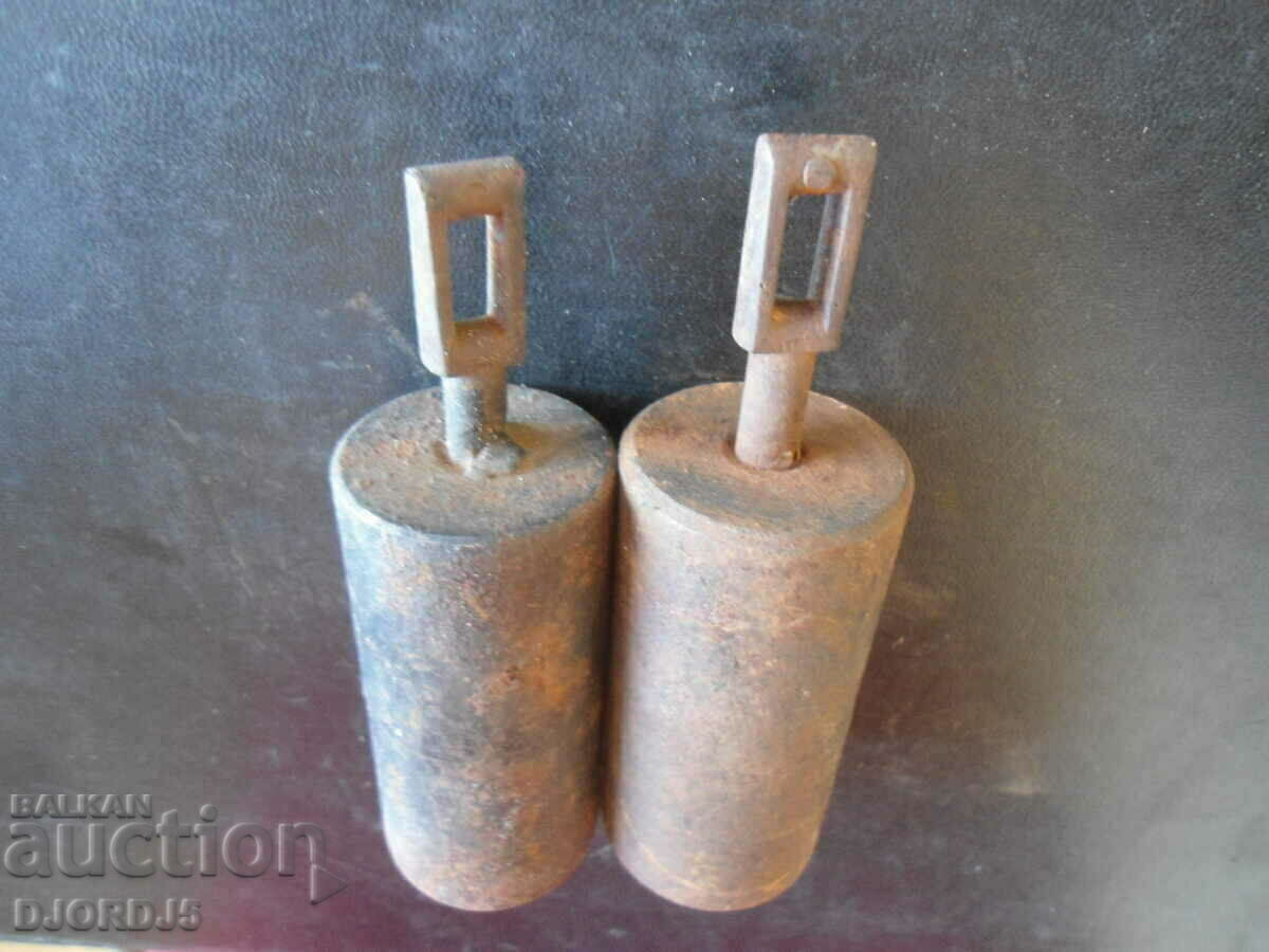 Auction Old weights Auction Old weights