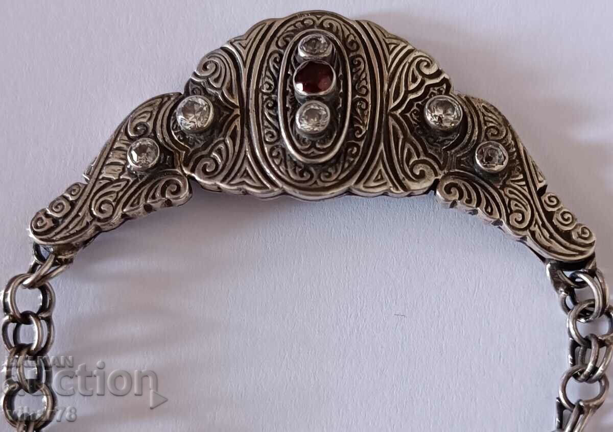 Delivery of Old Silver Necklace with Bohemian Garnet and Zirconia Delivery of Old Silver Necklace with Bohemian Garnet and Zirconia