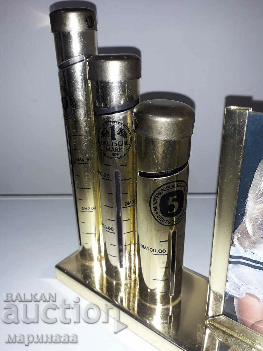 Δημοπρασία Αντίκα κουμπαράς με πλαίσιο. Γερμανία Δημοπρασία Αντίκα κουμπαράς με πλαίσιο. Γερμανία