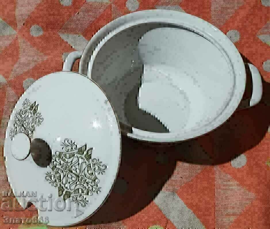 Auction Old porcelain soup bowl Auction Old porcelain soup bowl