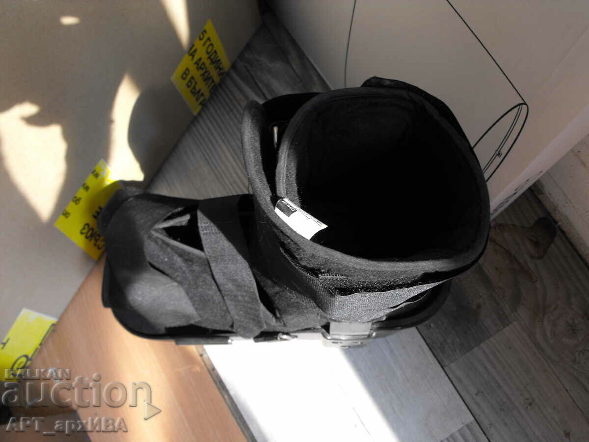 Orthopedic BOOT for ankle and foot. with price 85.00 BGN | € 43.46 Orthopedic BOOT for ankle and foot. with price 85.00 BGN | € 43.46