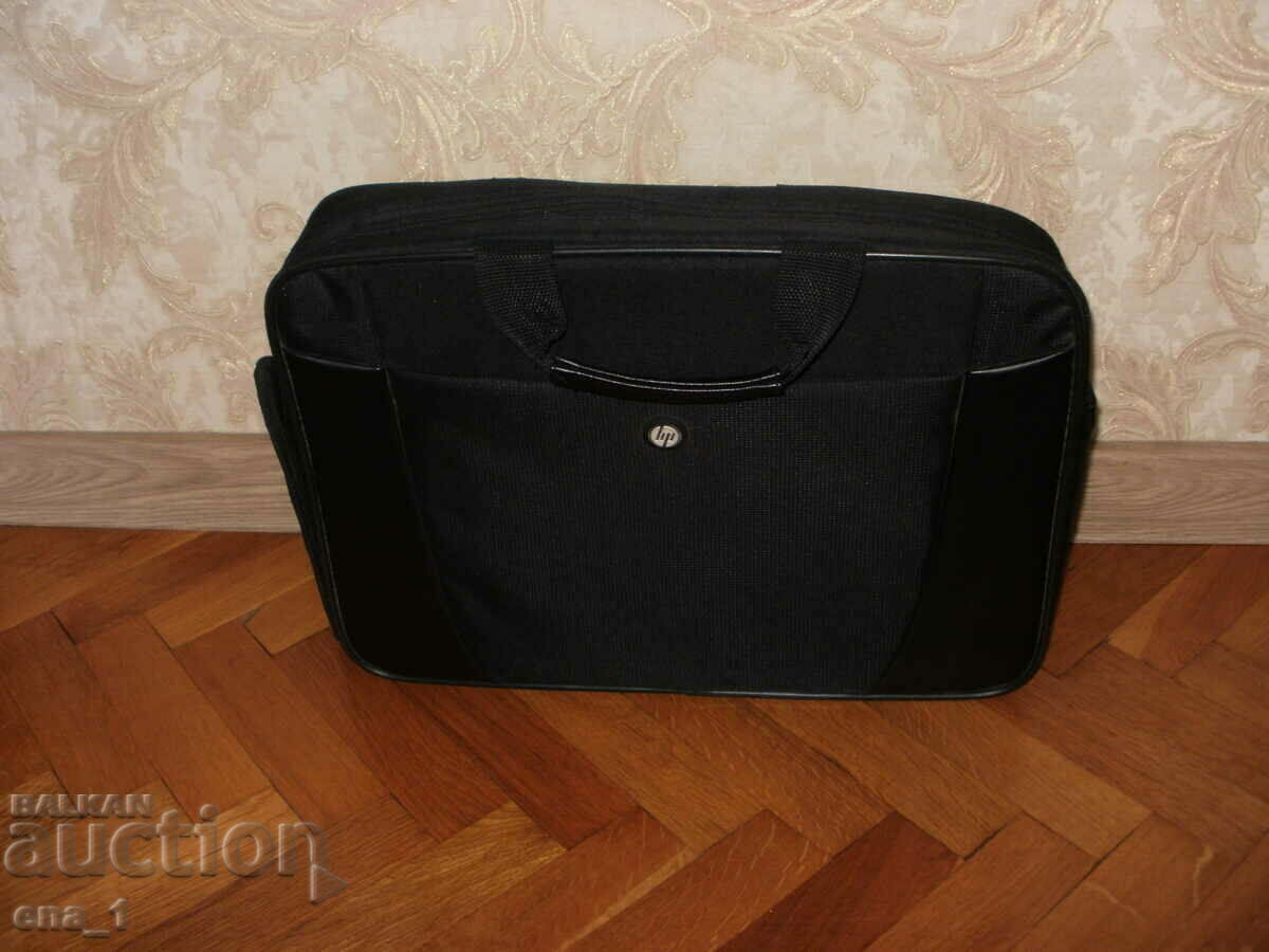 Auction  Quality Branded Almost New Black Laptop Bag No
