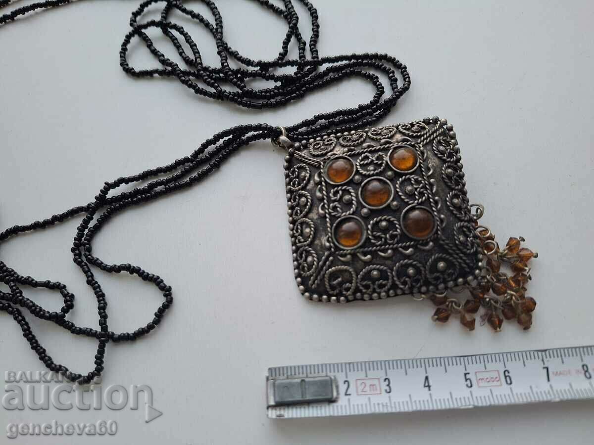 Auction Beautiful Art Filigree Necklace with Beads Auction Beautiful Art Filigree Necklace with Beads
