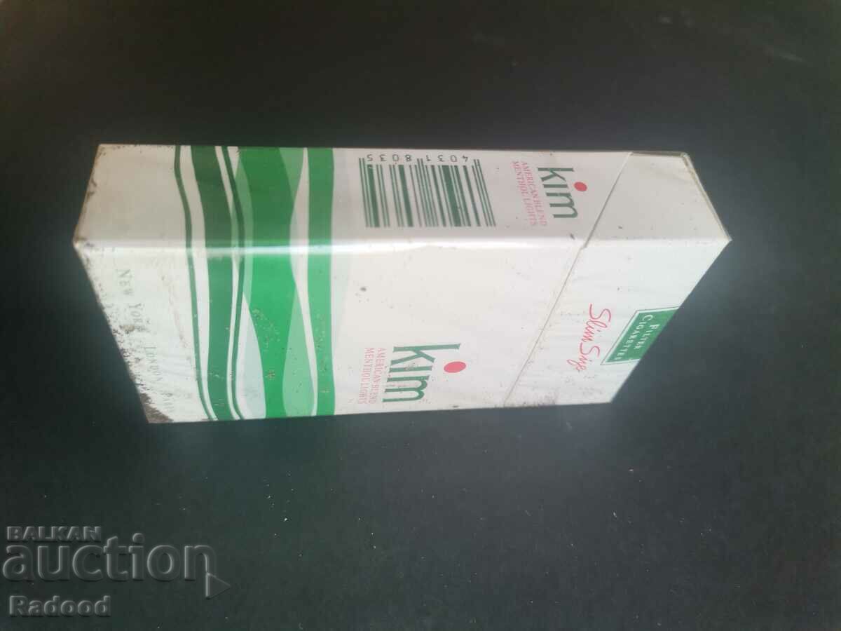 Cutie de țigări Kim de 100 mm. Din anii 90 cu preț 90.00 BGN | € 46.02