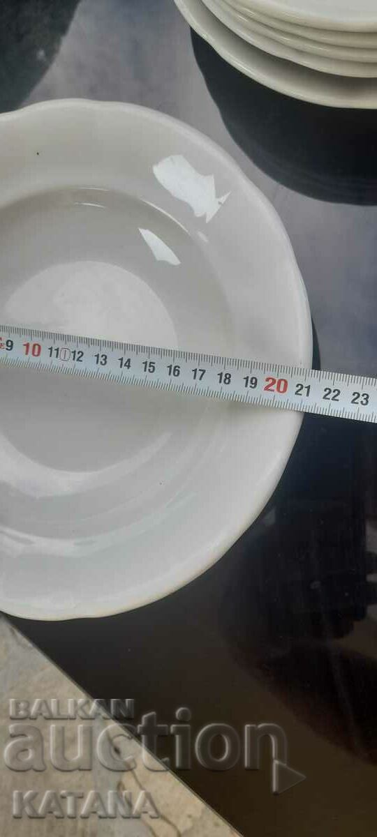 Παράδοση Παλιά πιάτα, σέρβις, επιτραπέζια σκεύη Παράδοση Παλιά πιάτα, σέρβις, επιτραπέζια σκεύη