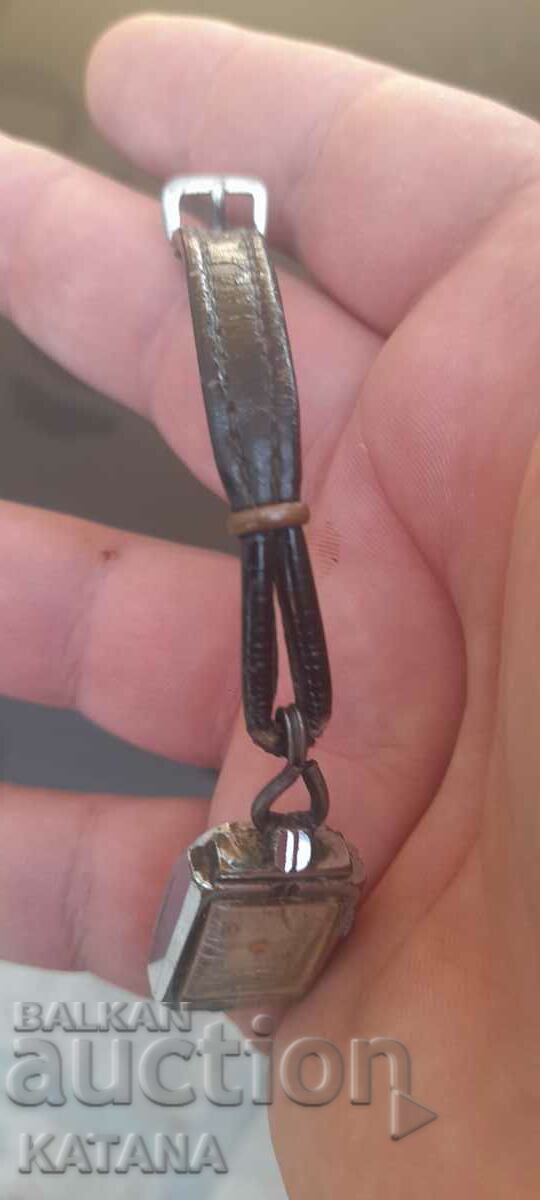 Women's watch BEAM with price 15.00 BGN | € 7.67