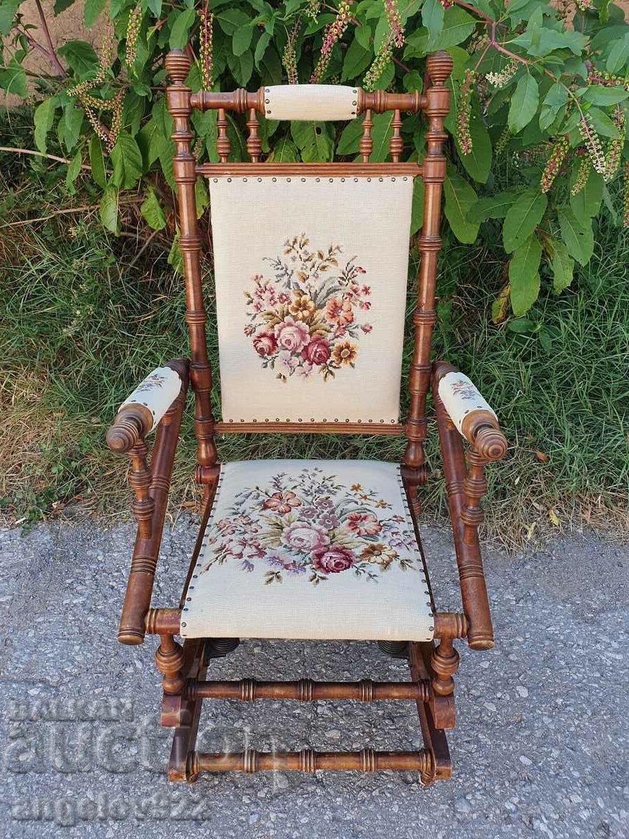 Beautiful vintage solid wood rocking chair!!!