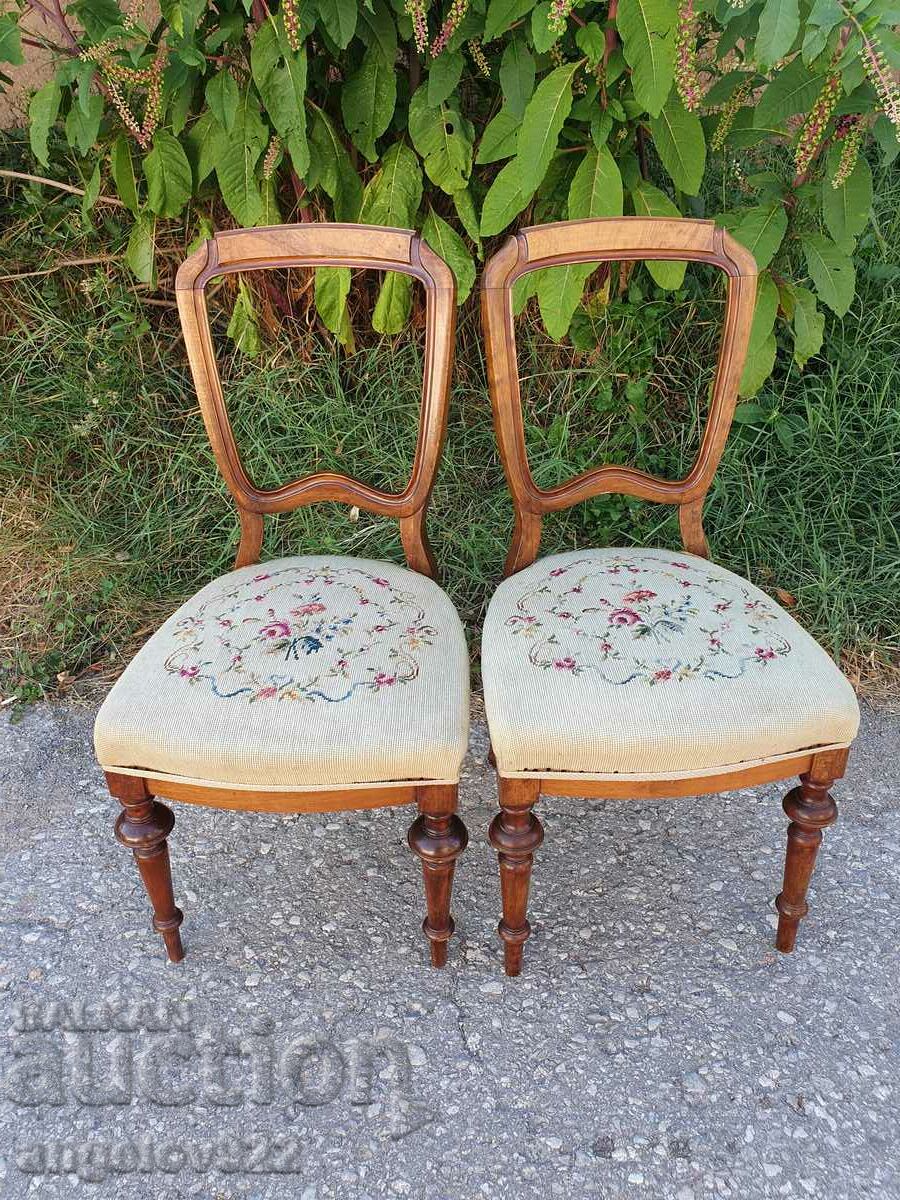 Beautiful vintage chairs array!!!