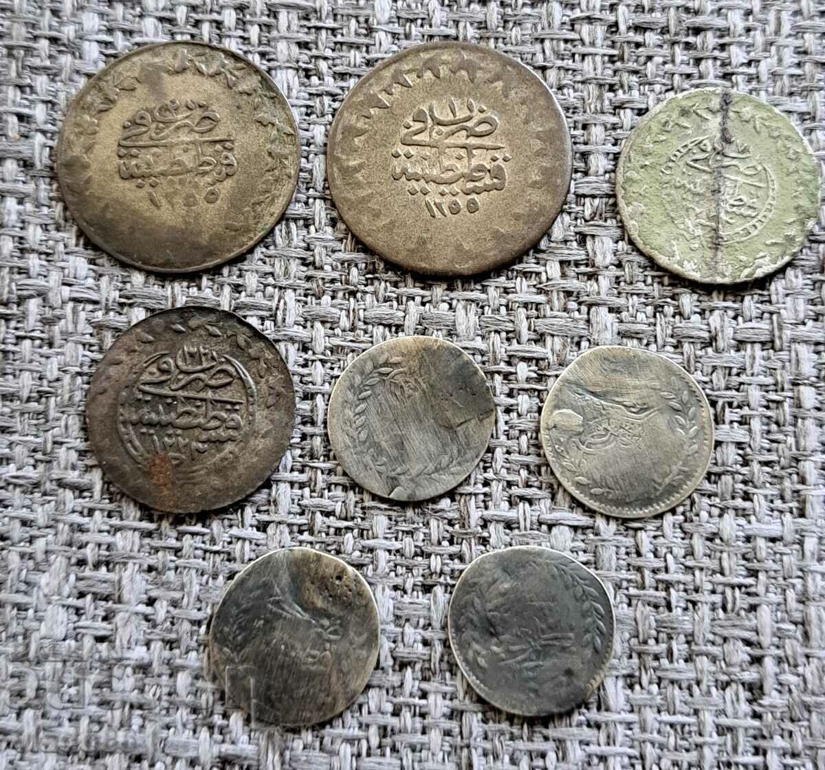 O mulțime de monede otomane