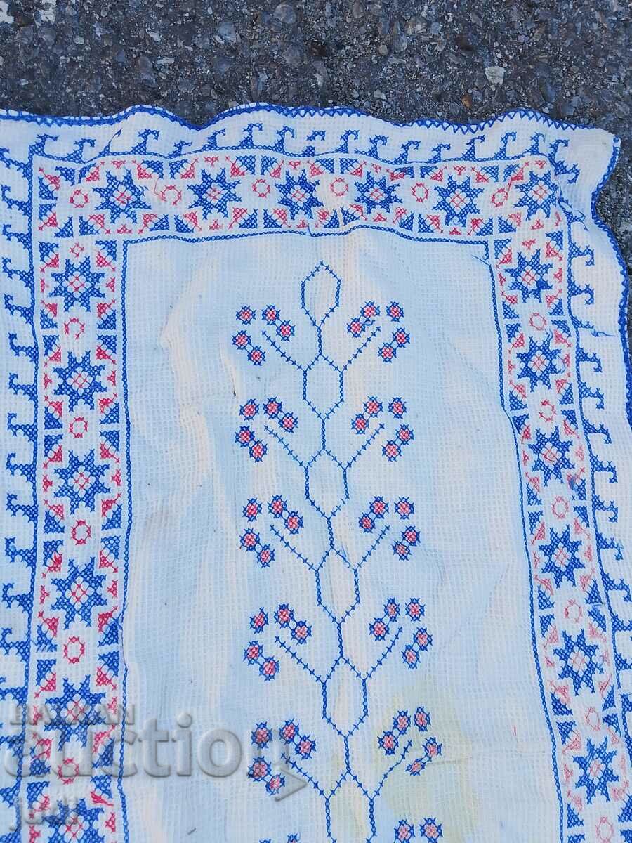 Livrarea Fata de masa cu broderie Livrarea Fata de masa cu broderie