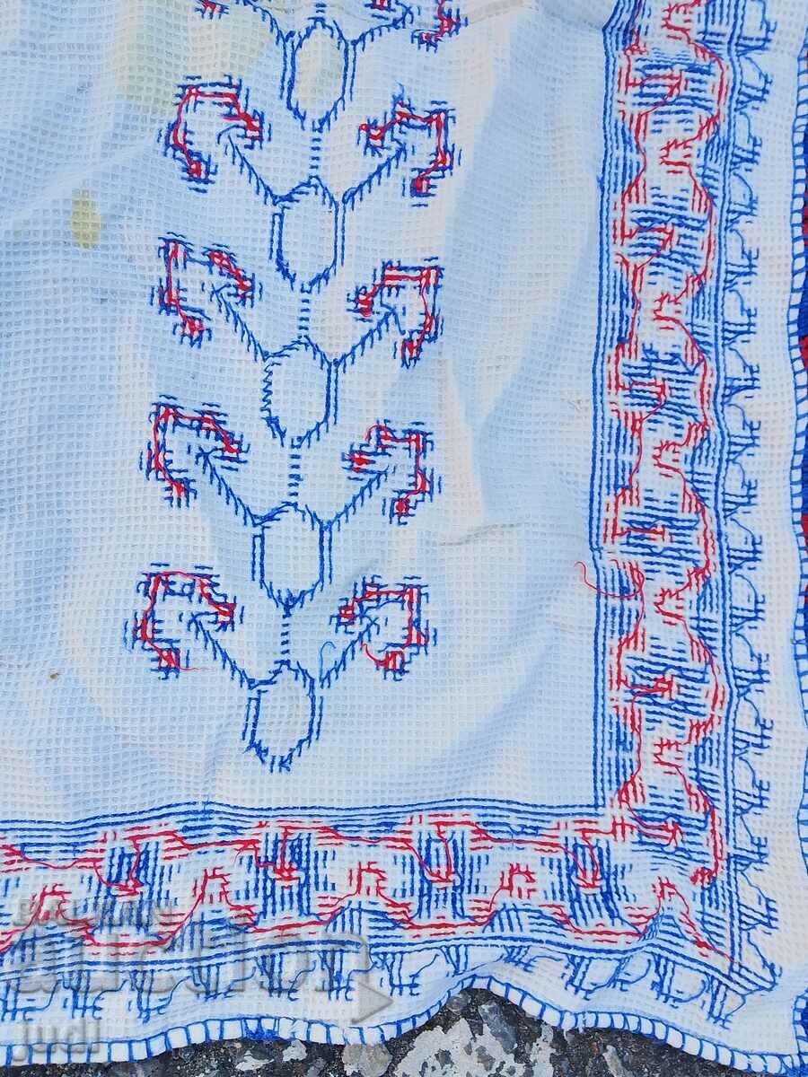 Fata de masa cu broderie - 5 Fata de masa cu broderie - 5