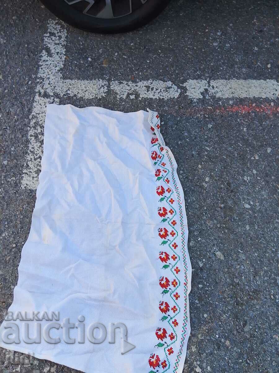 Embroidery tablecloth - 5 Embroidery tablecloth - 5