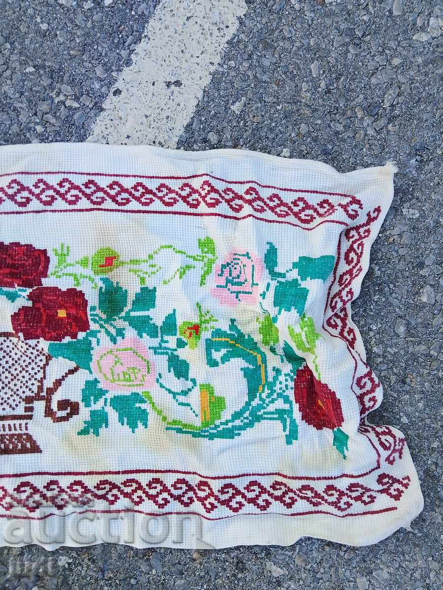 Auction Embroidery tablecloth Auction Embroidery tablecloth