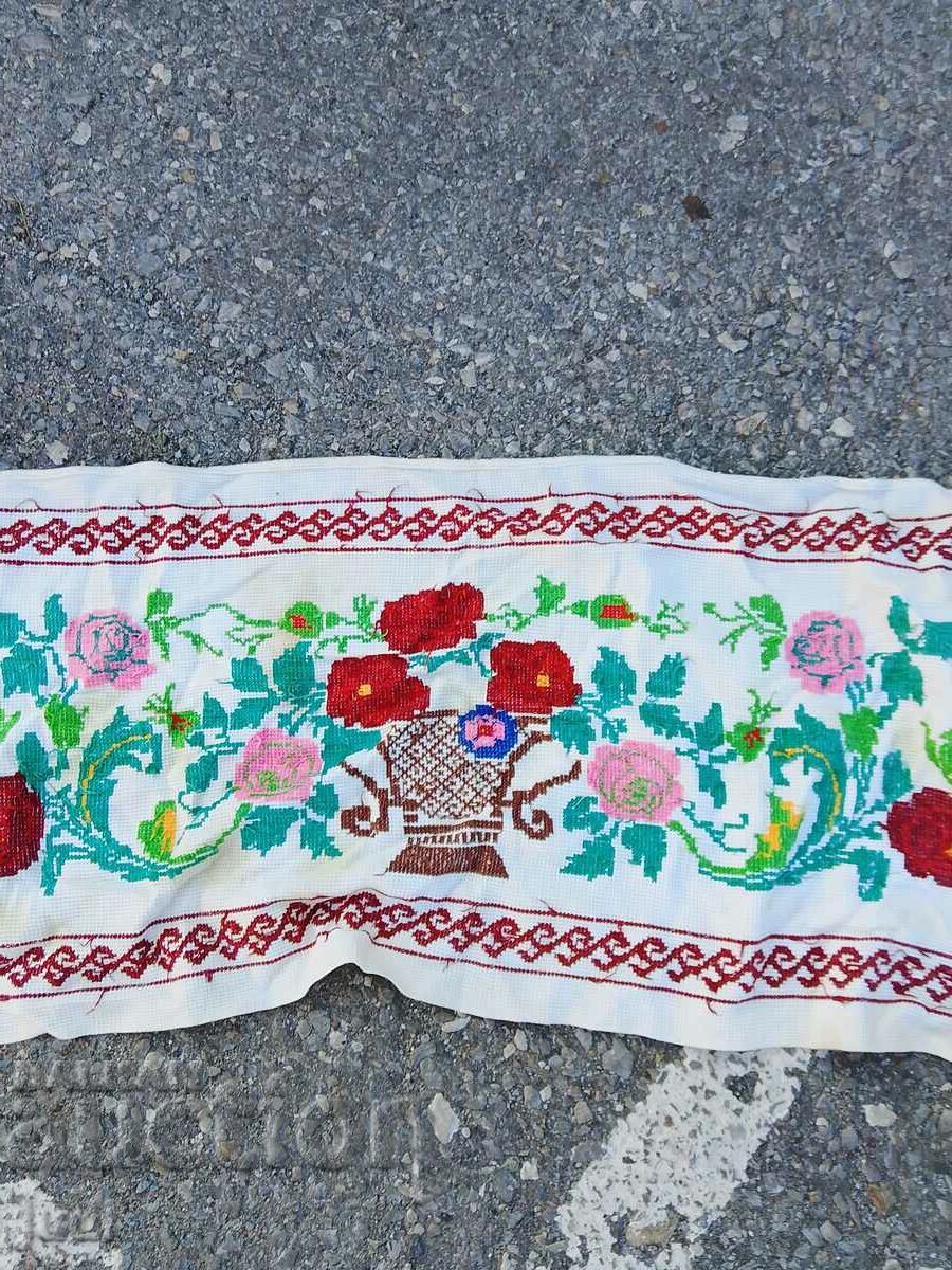 Embroidery tablecloth - 5 Embroidery tablecloth - 5